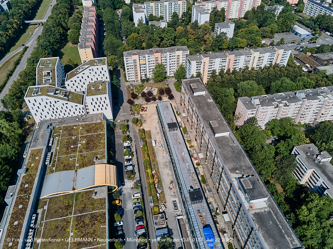 22.07.2022 - Plettzentrum und Montessori Schule in Neuperlach